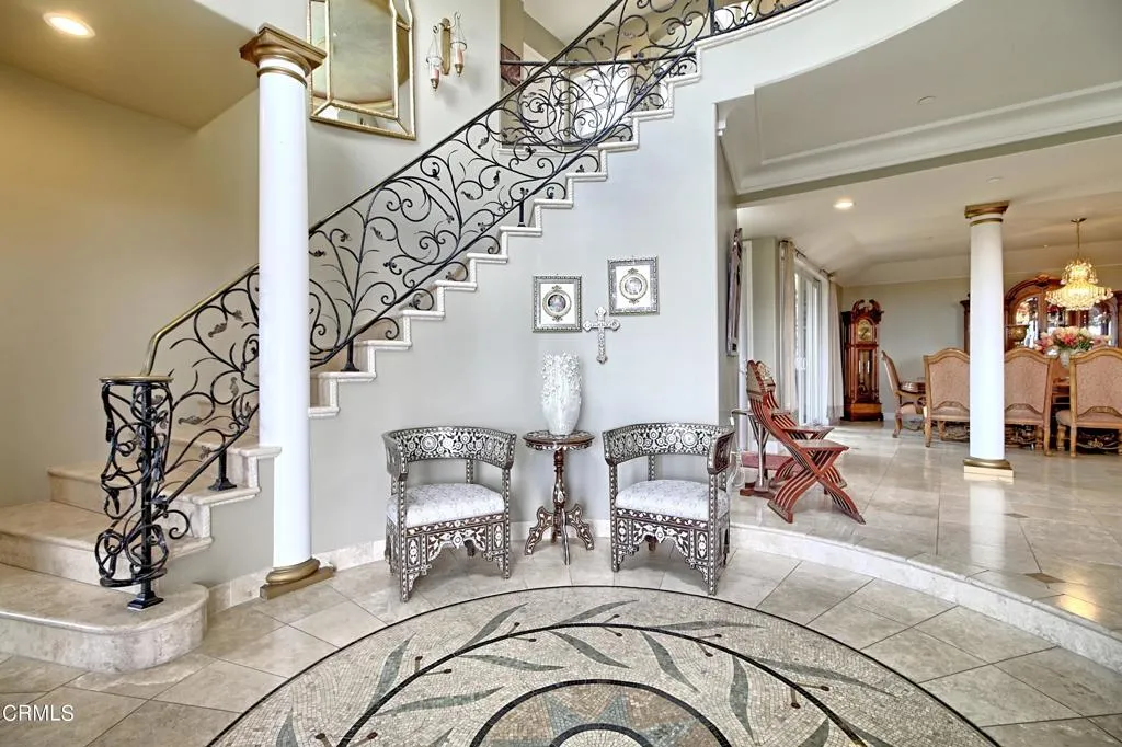 6153 Cobblestone Drive, Ventura, California 93003 home-pic-3